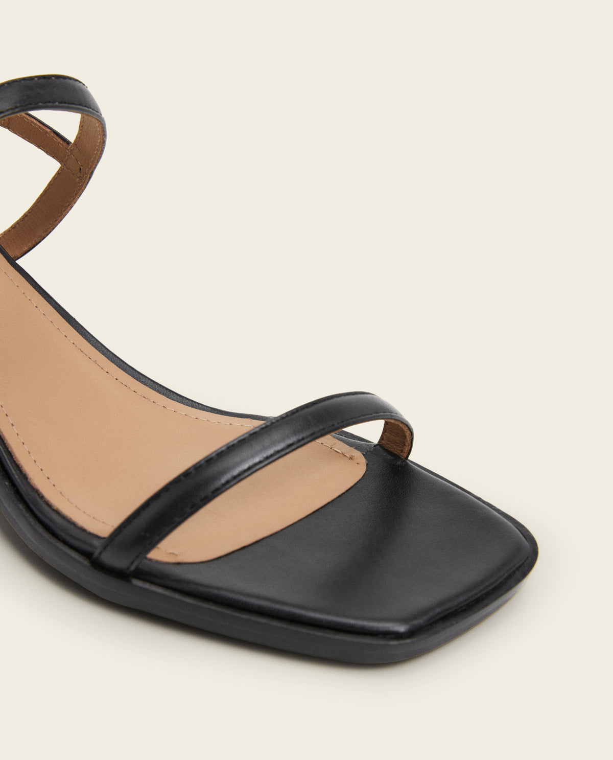 Juno Leather Black