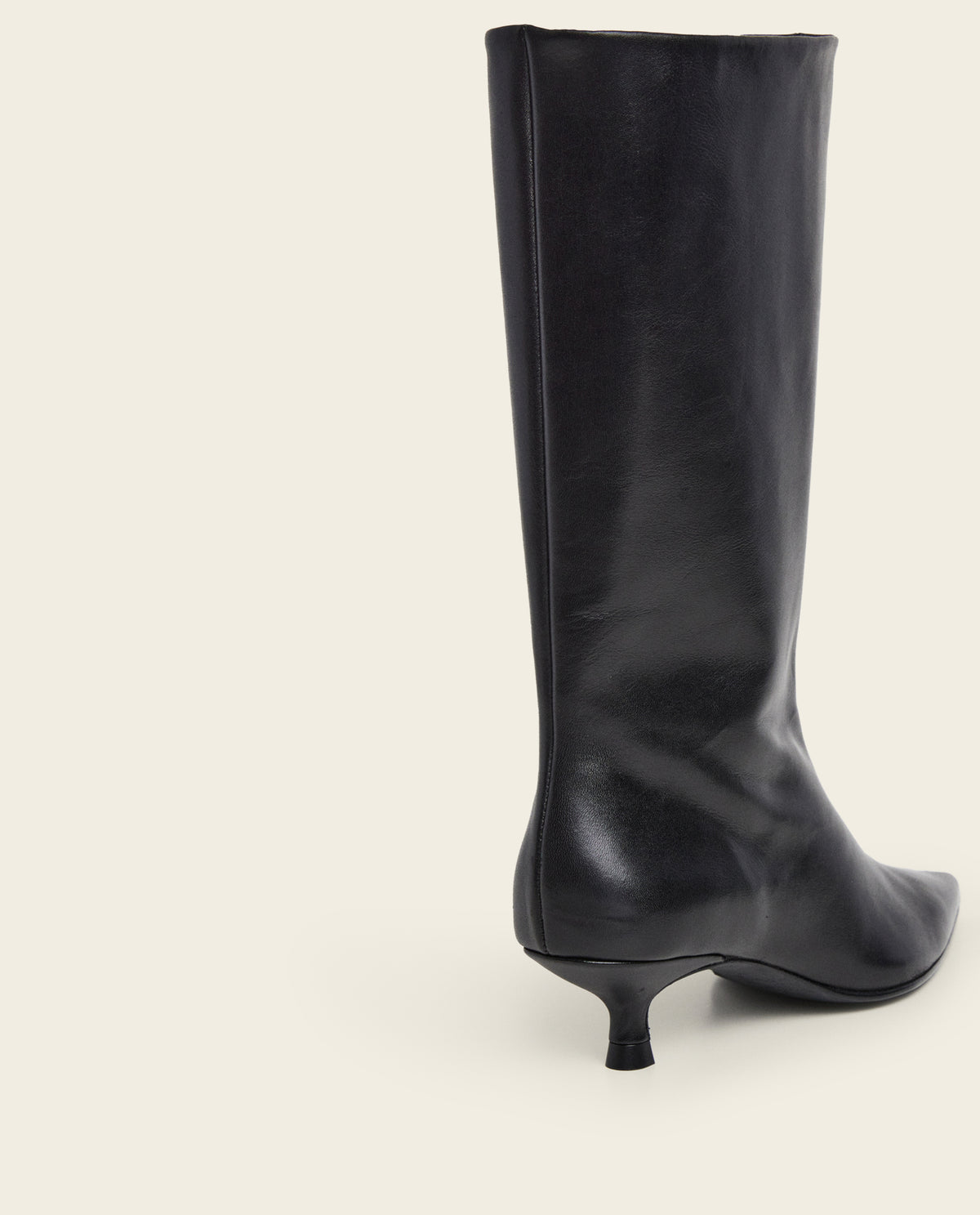Nour Leather Black